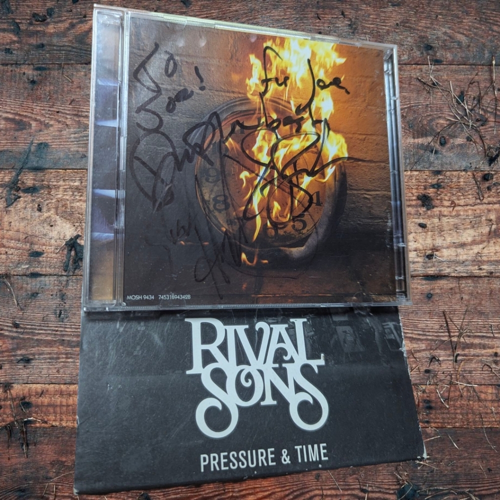 *Signed* Rival Sons DELUXE CD & DVD